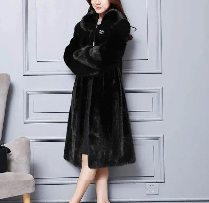 "Chic Women's Long Faux Fur Mink Coat - Stylish Winter Outerwear in Sizes S-6XL!"